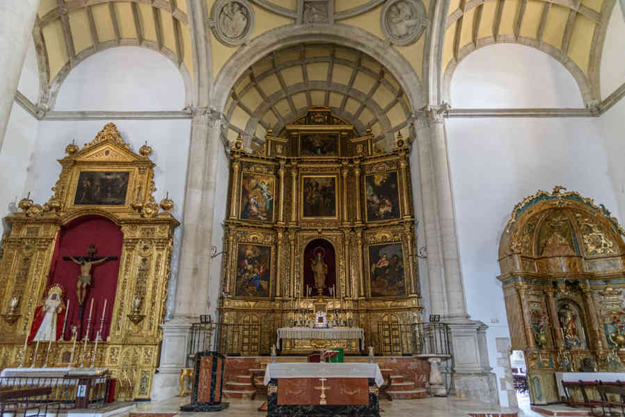 Huelva - Aracena 15 - parroquia de Nuestra Señora de la Asunción.jpg